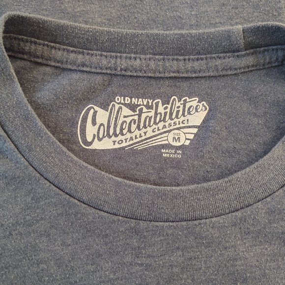 RUNNING WITH THE WOLF PACK OLD NAVY COLLECTIBLES ADULT T SHIRT - SIZE MEDIUM - Picture 6 of 6